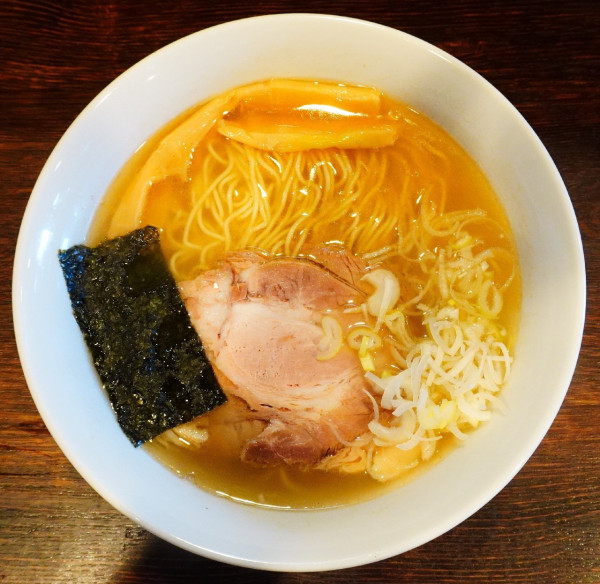 「しおらぁめん」@麺 晴天の写真