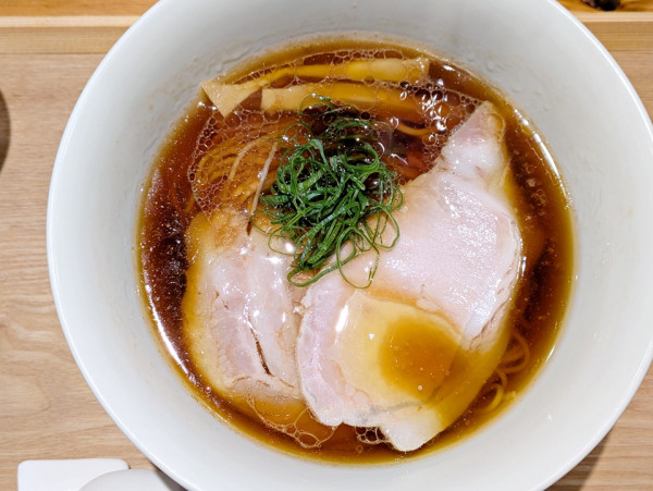 「醤油らぁめん」@麺 ふじさきの写真