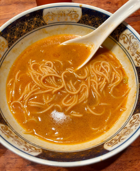「ぱいこうだんだん麺」@支那麺 はしご 銀座本店の写真