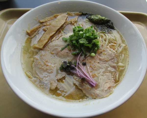 「＜中華蕎麦　三藤＞貝塩中華そば　1080円」@POPUPラーメン 東京ミッドタウン八重洲店の写真