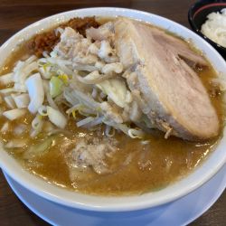 ガッツリニンニクラーメン(1200円)