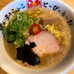 濃厚焼きあご烏賊煮干しらぁめん