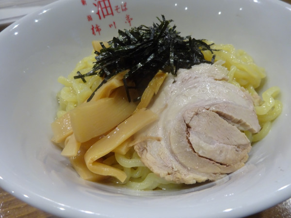 「油そば　大盛　880円」@新潟油そば 柿川亭 八王子北口店の写真