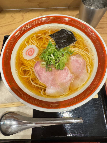 「伊吹いりこの中華そば@930」@瀬戸内食堂 ねいろ屋の写真