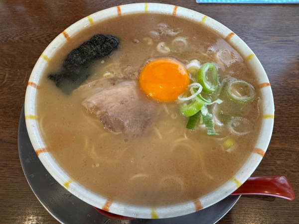 「玉子入りらーめん　850円」@ラーメン陽向の写真