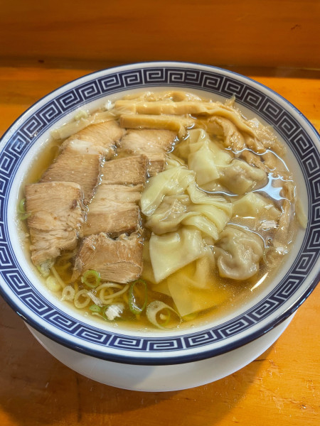 「ワンタン麺」@支那そば へいきち 二代目の写真