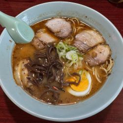 並ラーメン　800円
