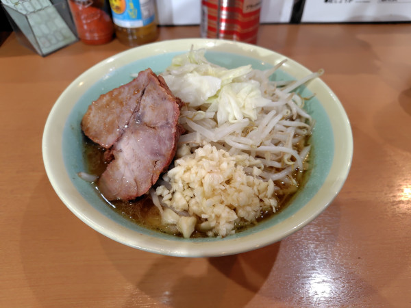 「小(230g)¥1000カレー油¥100」@ラーメンめじ 武蔵小杉店の写真