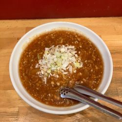 担担麺(大辛・ニンニクマシ)　950円