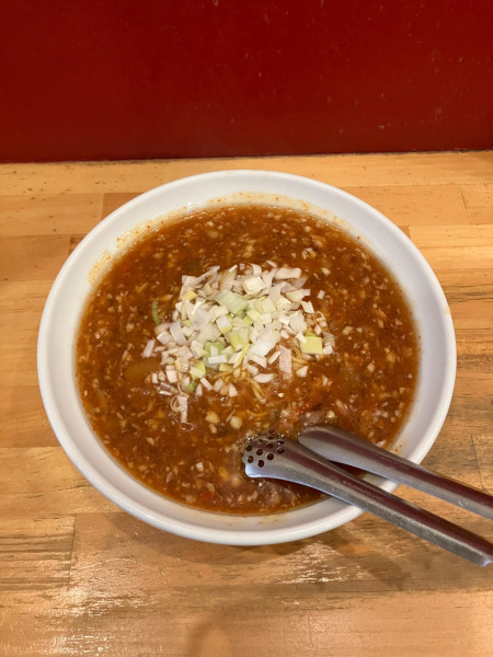 「担担麺(大辛・ニンニクマシ) 950円」@担担麺餃子工房 北京 横須賀衣笠店の写真