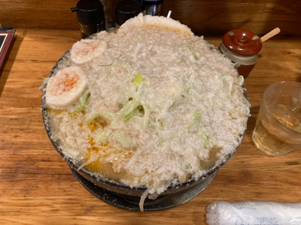 「らぁ〜めん（みそ）大盛り背脂3」@チャッチャ系らーめん もん吉の写真