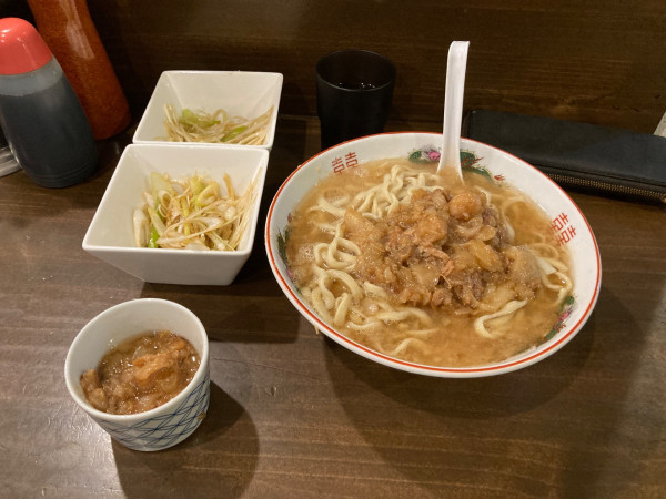 「ラーメン（豚抜き）+和えネギ×2」@男気らーめんアカギ 新田木崎店の写真