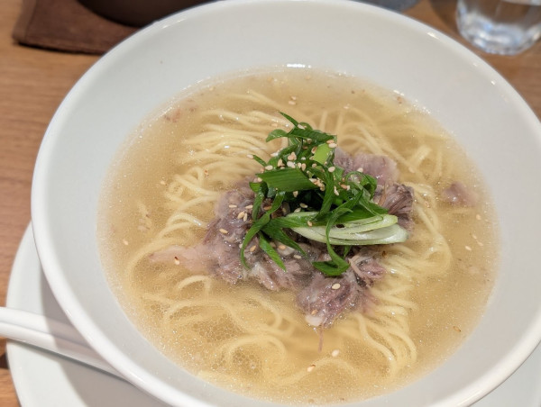 「限定　牛テール塩soba　ミックス」@鶏Soba Toraやの写真