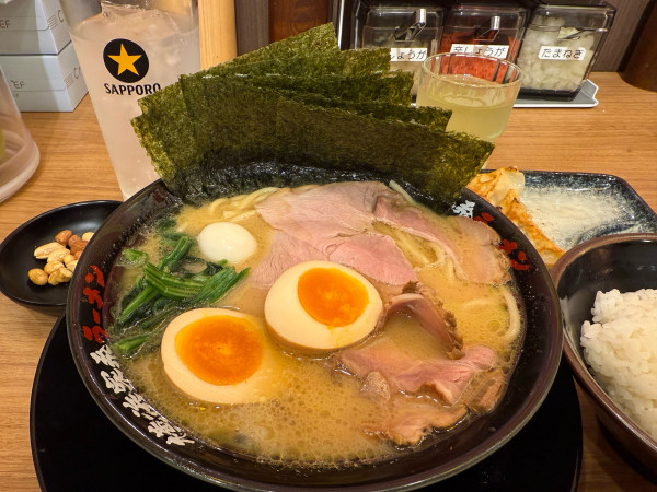 「気合盛ラーメン」@有楽家 浦和駅西口店の写真
