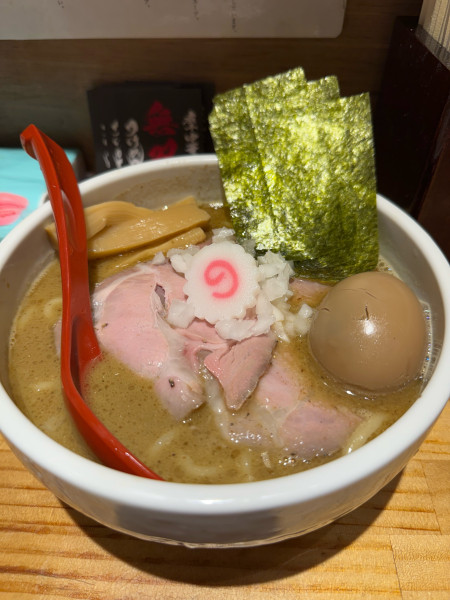 「特製煮干し中華そば」@煮干中華そば 無双の写真