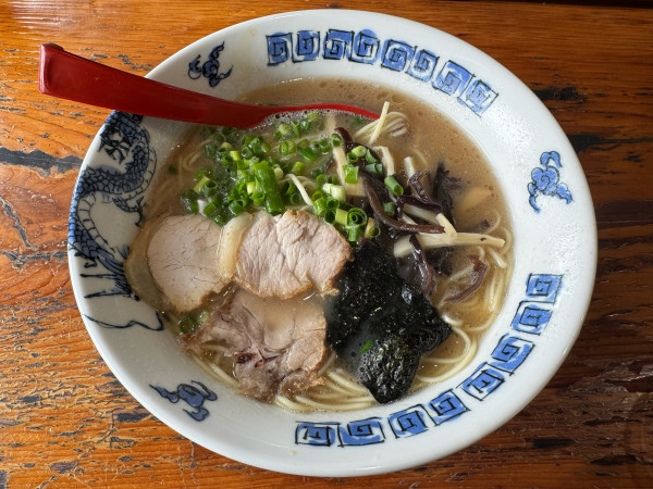 「らーめん　800円」@再来軒の写真