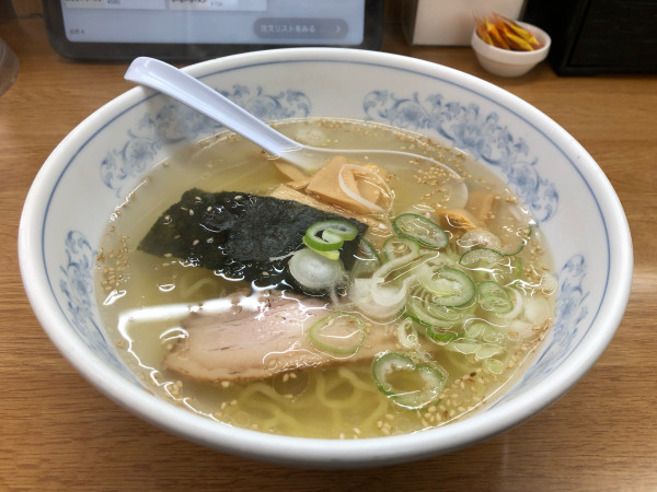 「塩ラーメン」@福しん 公会堂前店の写真