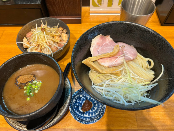 「つけ麺+チャーシュー丼セット」@つけ麺 飛耀の写真