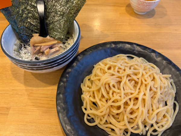 「塩つけ麺+海苔」@つけ麺 ががちゃい 中山店の写真