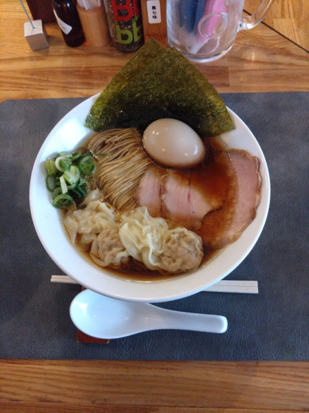 「特製醤油ラーメン＋チャーシュー」@麺屋 星花灯の写真