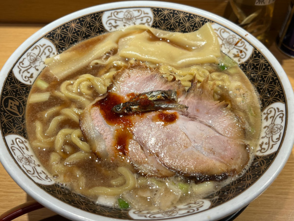 「煮干しラーメン」@すごい煮干ラーメン凪 西新宿7丁目店の写真