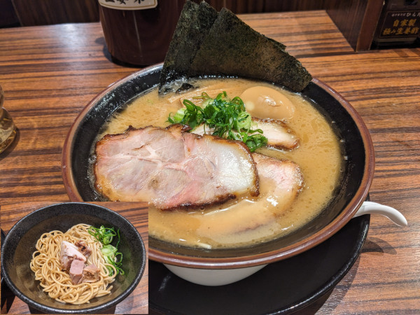 「特上中華蕎麦（濃いめ）+和え玉」@中華そば ひら井 たまプラーザ店の写真