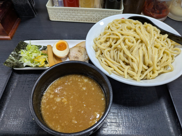 「超濃厚つけ麺　特盛」@らーめん春樹 イオンモール船橋店の写真