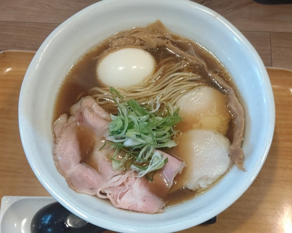 「特製醤油と貝ラーメン」@ラーメン 健やかの写真