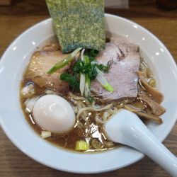 特製醤油ラーメン