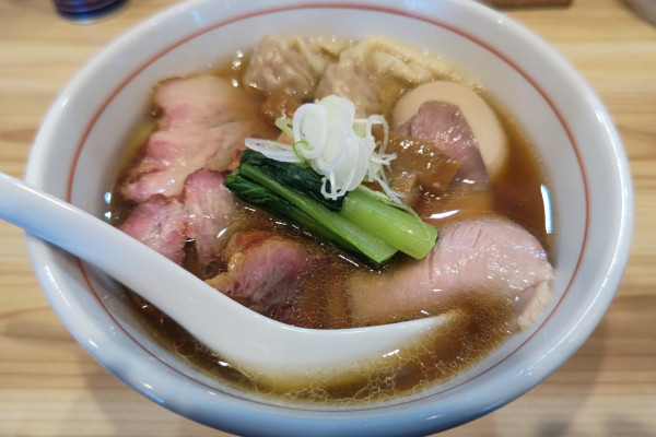 「特製中華そば」@TOKYO RAMEN かいかの写真