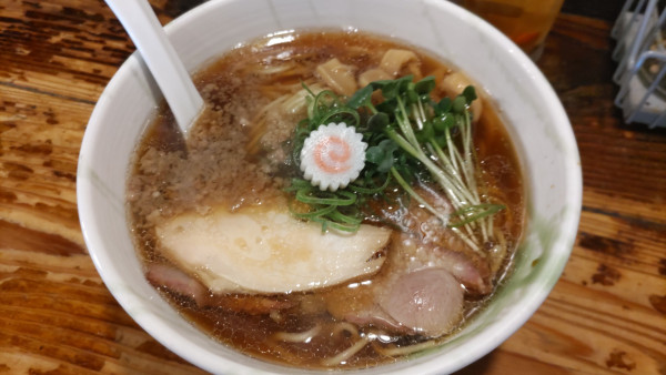 「らーめん正油」@G麺7の写真