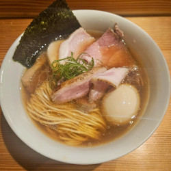 特上醤油（1650円）＋お肉ごはん（450円）