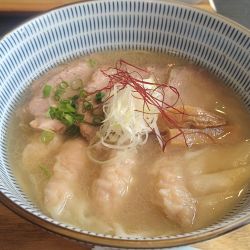 叉焼雲吞麺（¥1350）
