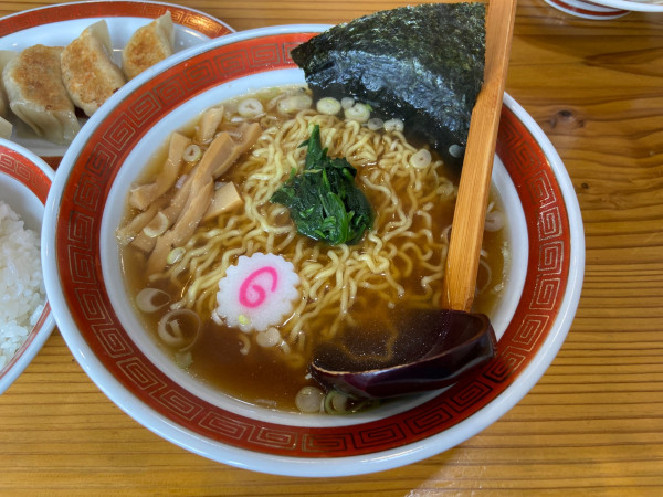 「ラーメンCセット(餃子、ライス)付き(1150円)」@中華そば 浜田屋 見川店の写真