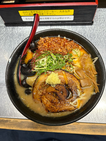 「辛肉チーズ味噌ラーメン」@サッポロラーメン エゾ麺ロックの写真