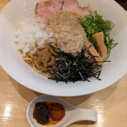 背脂まぜそば➕大盛り➕辛味