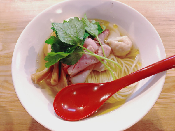 「（松）特上中華そば 白醤油　１４００円」@自家製麺 くろ松の写真