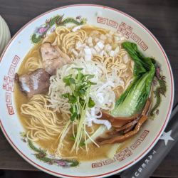 二代目UWOラーメン(大盛)