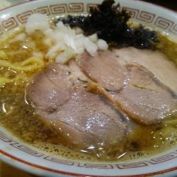 背脂煮干 醤油 950円＋小ライス 100円