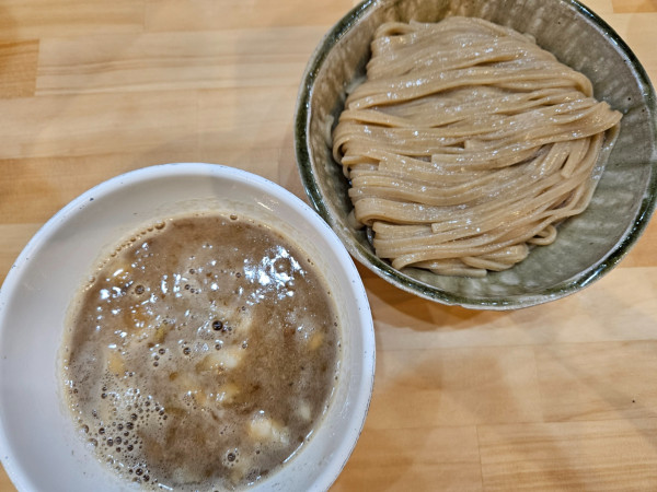 「鶏白醤油つけめん(こってり)」@自家製麺めぬまの写真