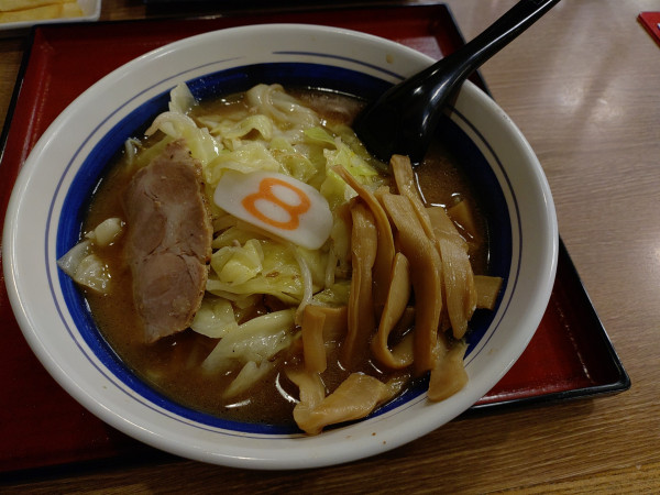 「野菜ラーメン　味噌」@8番らーめん 辰口店の写真