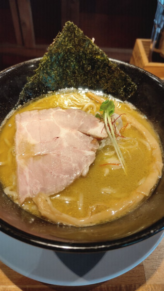 「濃厚牡蠣らぁ麺」@麺屋貝夢の写真