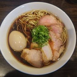 チャーシューメン(醤油)+味玉