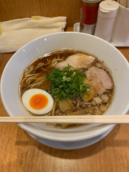 「中華そば大盛」@麺家まるの写真