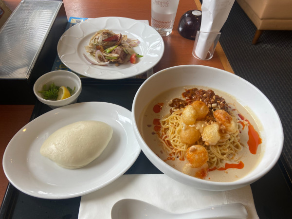 「オリエンタル冷やし豆乳担々麺」@デニーズ 新所沢店の写真