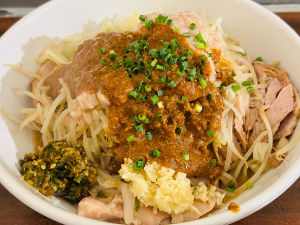 「汁なしタンタン 1,200円 青とうがらし 100円」@ラーメン凛 砂町店の写真