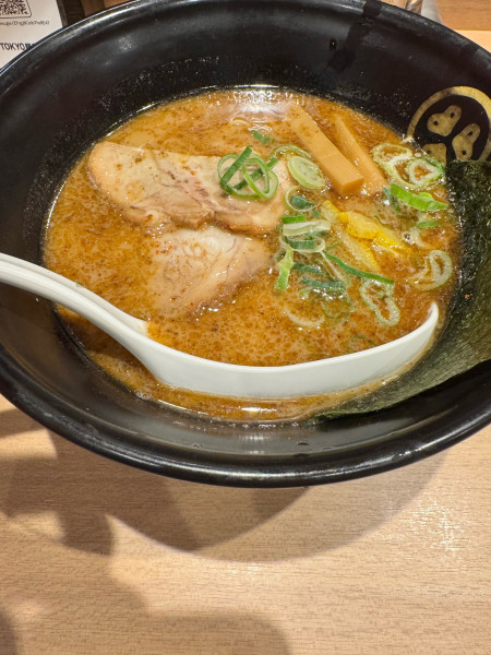 「魚介豚骨900円」@TOKYO 豚骨 BASE MADE by 博多一風堂 成田店の写真