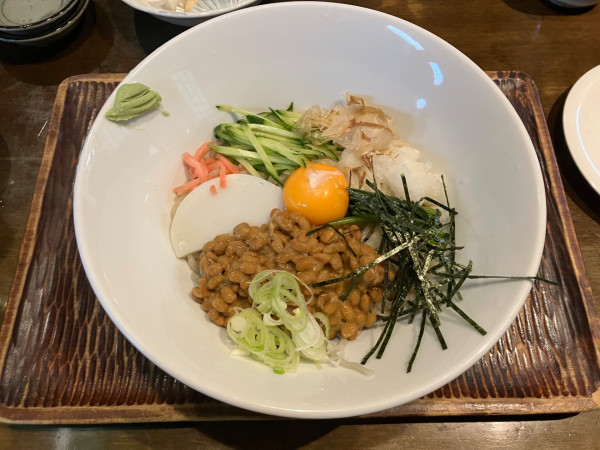 「納豆そば 860円?」@手打そば 甚作の写真