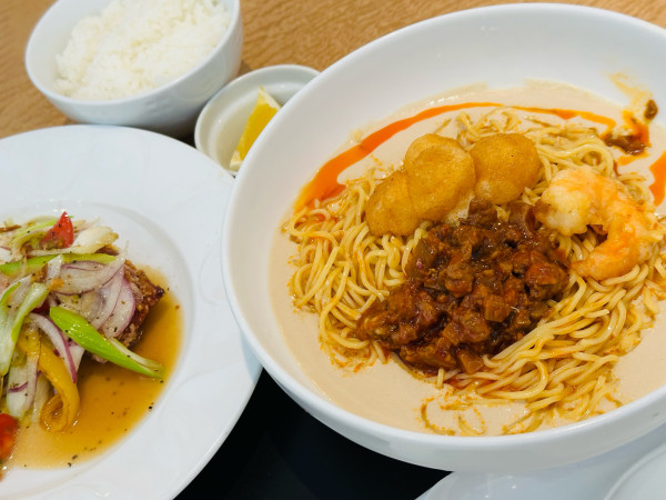 「オリエンタル冷やし豆乳担々麺 他 2,321円」@デニーズ 大森北店の写真
