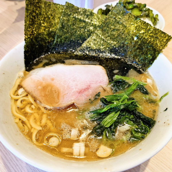 「ラーメン＋ライス」@横浜ラーメン 若崎家の写真